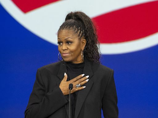 Michelle Obama fans beg her to replace Joe Biden: "Save our country"