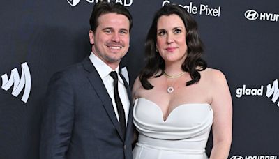 Melanie Lynskey Talks Husband Jason Ritter's 'Confusing' Proposal, Says She Didn't Know She Was Engaged