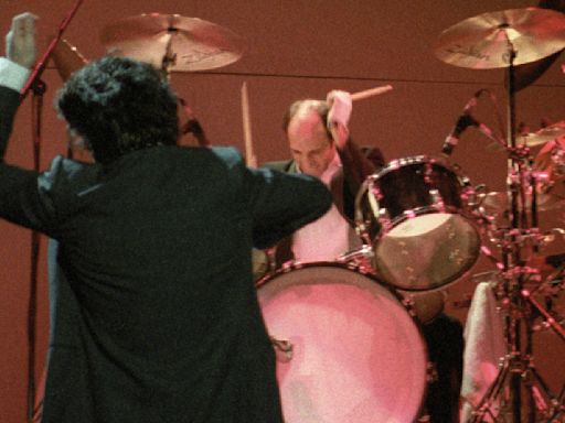 Kenny Aronoff recalls his terrifying Jack and Diane fill experience