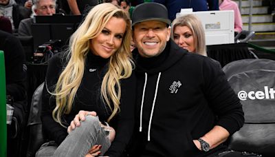 Jenny McCarthy and Donnie Wahlberg renew wedding vows every year: 'So intensely in love'