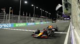 'Checo' se exhibe en Arabia y Alonso logra un podio -el 100- de ida y vuelta