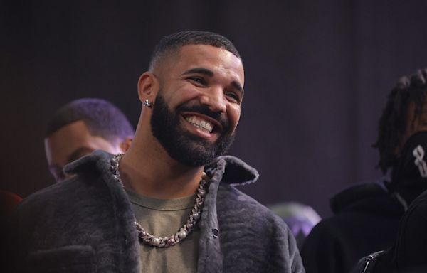 Drake raps over ‘BBL Drizzy,’ and he’s not cool enough anymore for that to matter