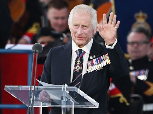 King Charles III gives thanks to D-Day veterans during event with Prince William, Queen Camilla