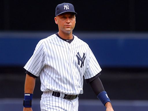 Yankees Legend Derek Jeter Sends Congratulatory Message To Jalen Brunson