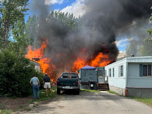 Small plane crashes into mobile home park in Colorado mountain town