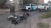 Video: dos motochorros escapaban a toda velocidad y chocaron contra un patrullero de la Policía