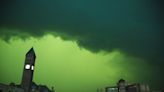 South Dakota sky turns green. See the strange weather phenomenon in photos.