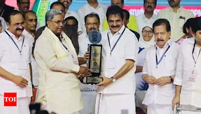 K C Venugopal A Political Chanakya: Siddaramaiah | - Times of India