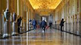 El papa Francisco enfrenta reclamos gremiales: trabajadores de los Museos Vaticanos reclaman mejores condiciones laborales