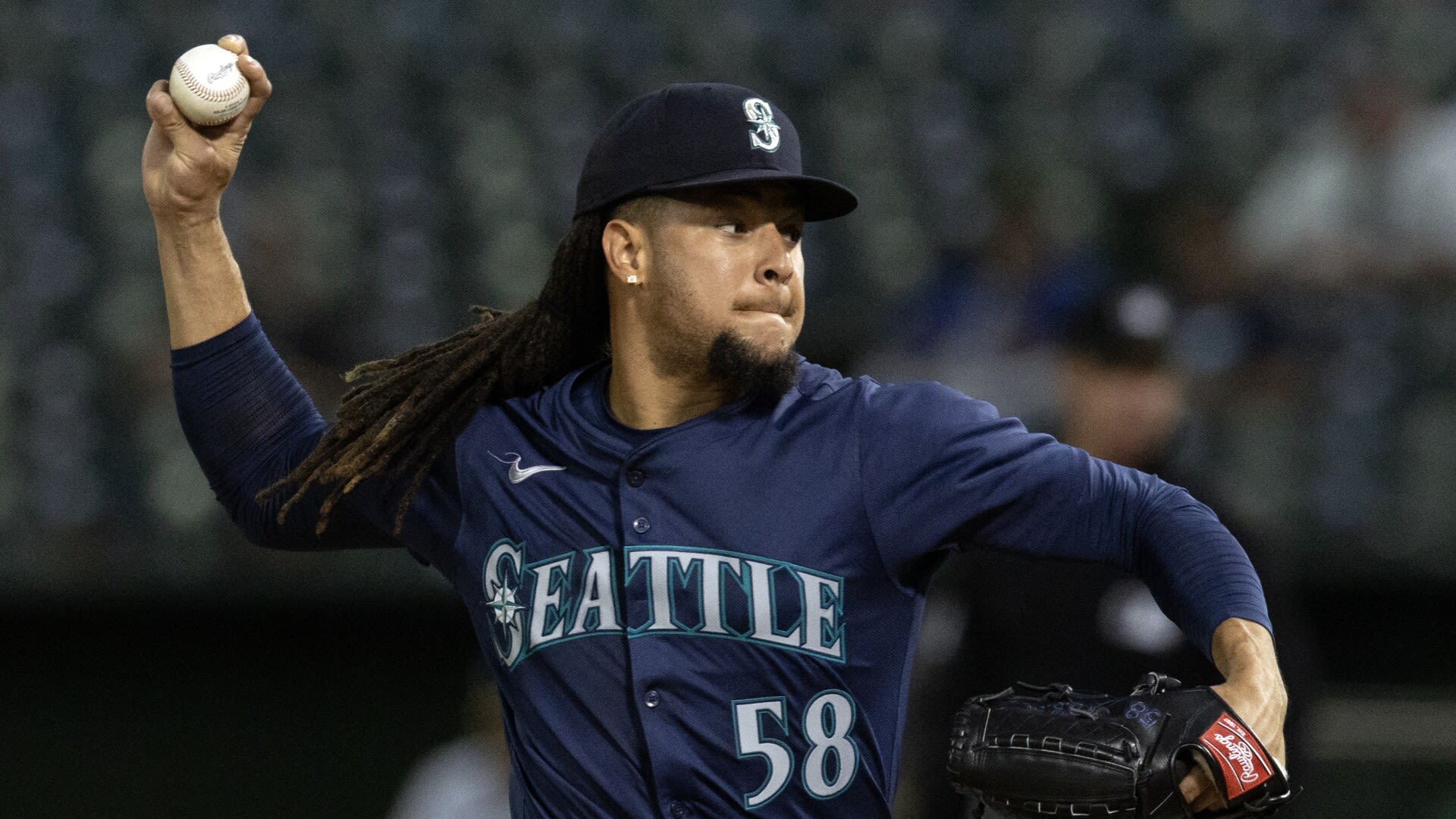 Mariners place starter Luis Castillo on the 15-day IL sidelining him for the stretch run