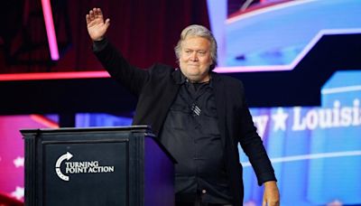 États-Unis: le dernier post de Steve Bannon avant son emprisonnement