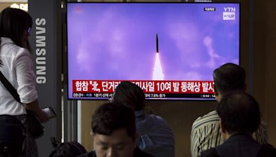 Corea del Norte lanza una decena de misiles balísticos en un repunte de la tensión con el Sur