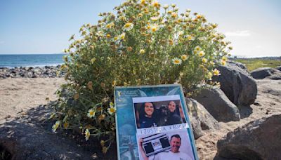 Mother of Australian surfers killed in Mexico gives moving tribute to sons at a beach in San Diego