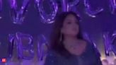 ‘Divorce Mubarak’: Pakistani divorcee shakes a leg to Bollywood chartbuster to celebrate separation from ex, video goes viral