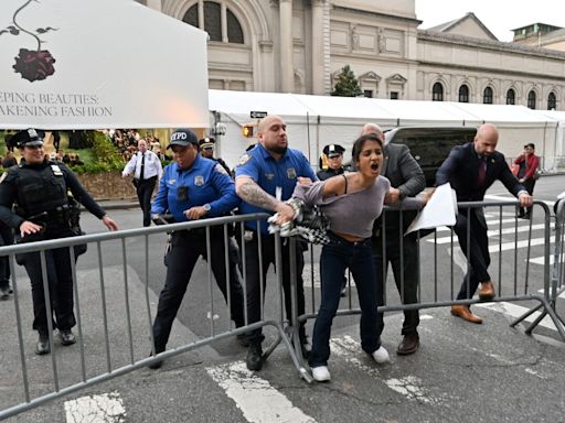 NYC’s Met Gala Shielded by Police From Pro-Palestine Protests