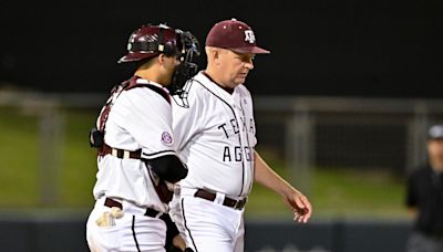 Weather updates: Latest on Texas A&M vs Florida CWS matchup after delay due to lightning in Omaha