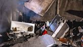 俄彈襲烏克蘭公寓釀21死 「倖存女絕望癱坐瓦礫堆」照片震驚國際