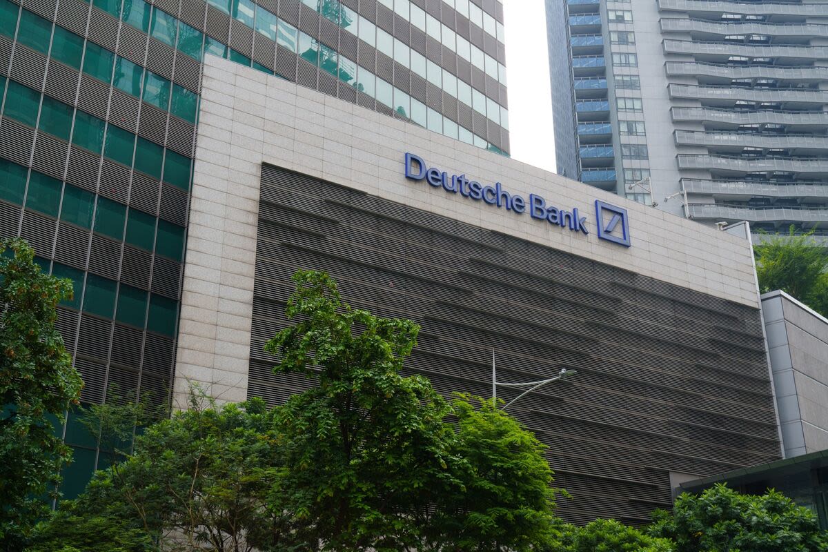 Deutsche Bank Unveils Wealth Targets After Hiring Push in Asia