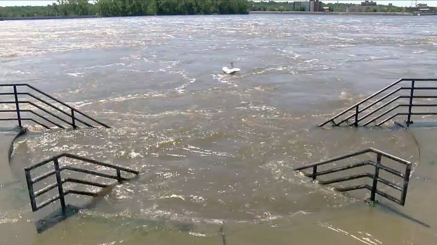 Mississippi River expected to hit 20 feet in Rock Island