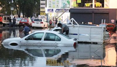 Autos, los más afectados por la tormenta del domingo [Video e imágenes]