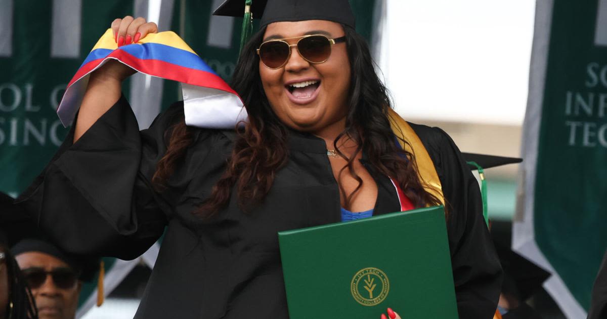 More than 2,000 NWI students celebrated at Ivy Tech graduations