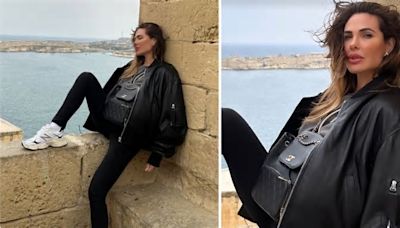 Ilary Blasi, vacanza d’amore a Malta con Bastian Muller e la figlia Isabel: il look da turista non è per tutti