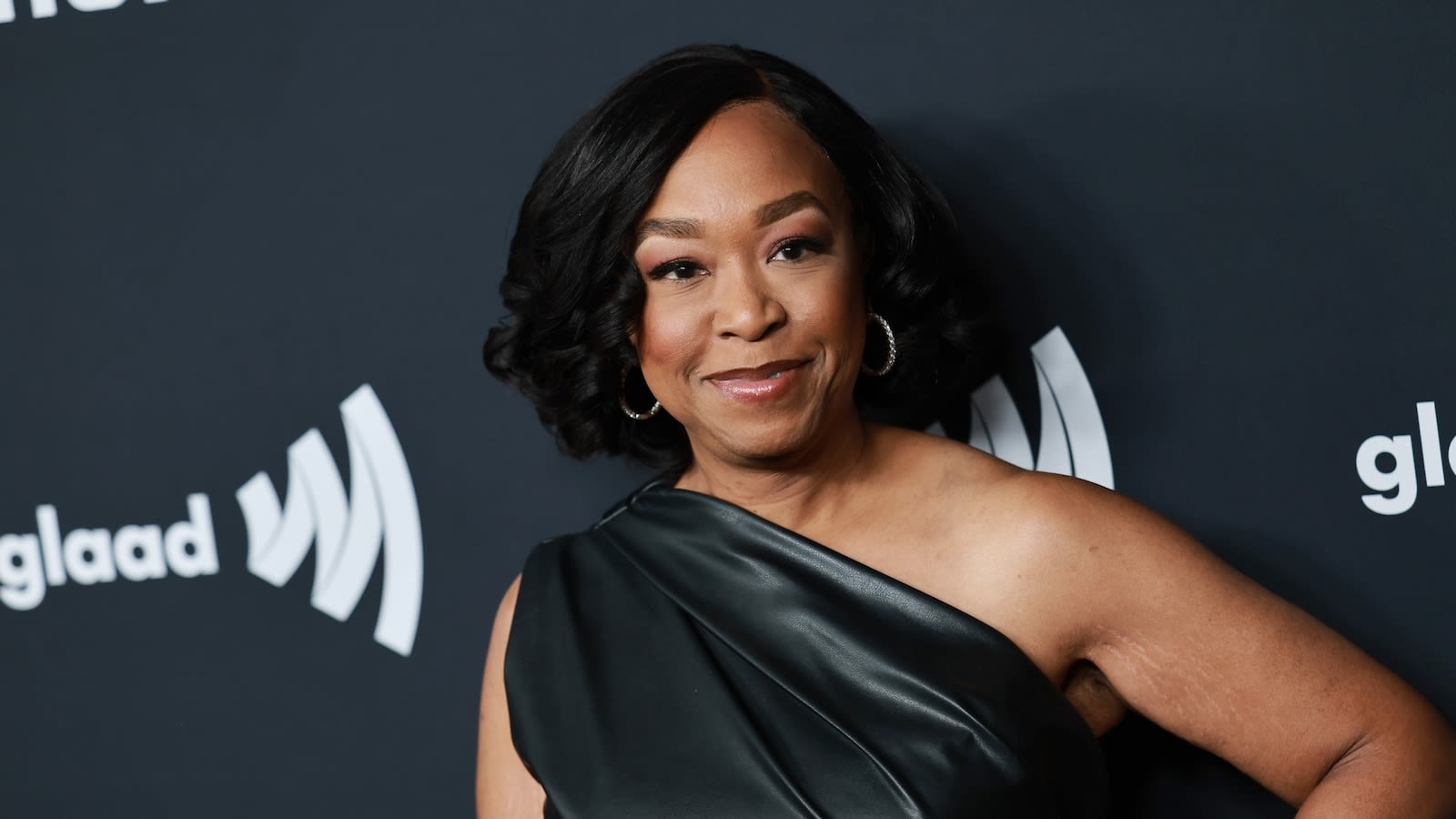 Why Shonda Rhimes says she hired security around 'Grey's Anatomy' finales