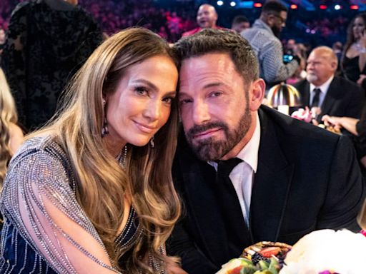 Jennifer Lopez y Ben Affleck pasan su segundo aniversario separados