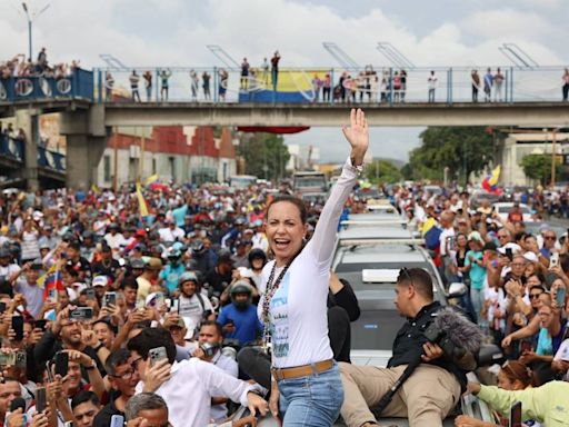 María Corina Machado denuncia atentado en su contra. Afirma que cortaron frenos de su auto