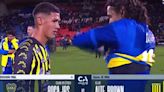 Edinson Cavani y un emotivo gesto con un jugador que debutó frente a Boca Juniors