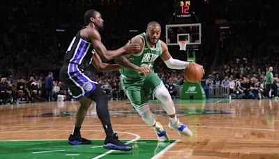 Report: Celtics re-sign big man Xavier Tillman