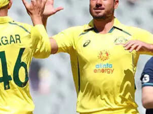 T20 World Cup: Australia's chief selector and coach forced to play, help in warm-up match win