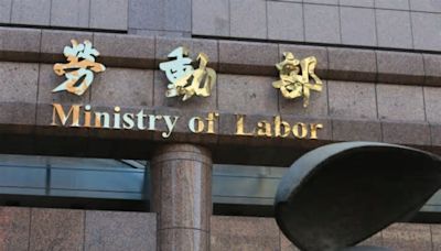 記得刷存摺！月領退休金變多了「免申請直接入帳」，每個月都能多領錢