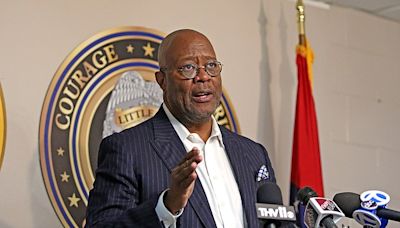 Little Rock to pay half of $490,000 settlement to resolve lawsuits against former Police Chief Keith Humphrey | Arkansas Democrat Gazette