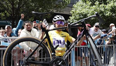 Rodrigo Contreras vuela en la contrarreloj y se corona campeón de la Vuelta a Colombia