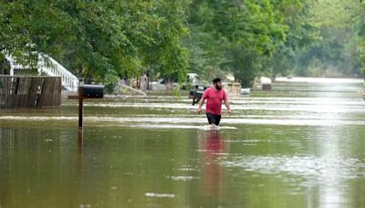 Rescataron a cientos de personas afectadas por las inundaciones en Texas en medio de previsiones de más lluvias