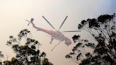 Un incendio forestal arrasa con varias casas en rápida expansión en Australia