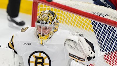 Jeremy Swayman stops 38 shots, Boston Bruins roll past Florida Panthers 5-1 for 1-0 series lead