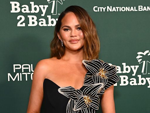 Chrissy Teigen praises technology as ‘really wonderful addition’ to parenting