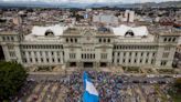 Guatemaltecos protestan en contra de "golpe de Estado" denunciado por presidente electo
