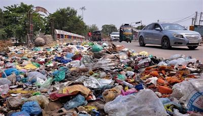 Canal bank near Sultanwind turns a garbage dump, residents suffer