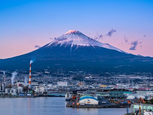 來去富士山下迎新年！華航直飛靜岡跨年專機只要5,000元起 | 蕃新聞