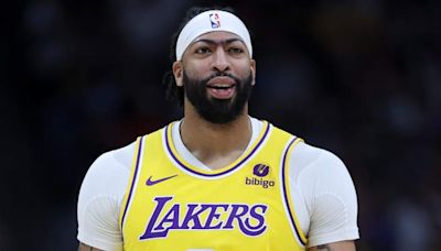 Anthony Davis ‘Prefers’ Lakers Pass on JJ Redick: Report