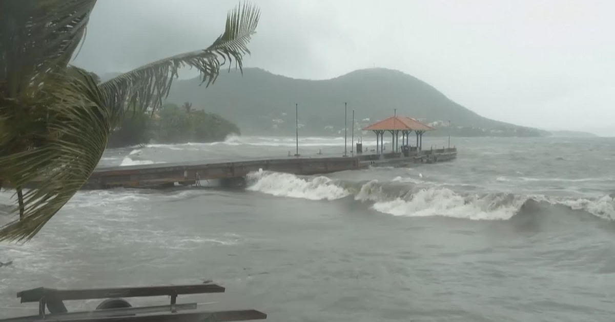 "Abbott Elementary" actress Sheryl Lee Ralph riding out Hurricane Beryl in Jamaica: "Pray for us"