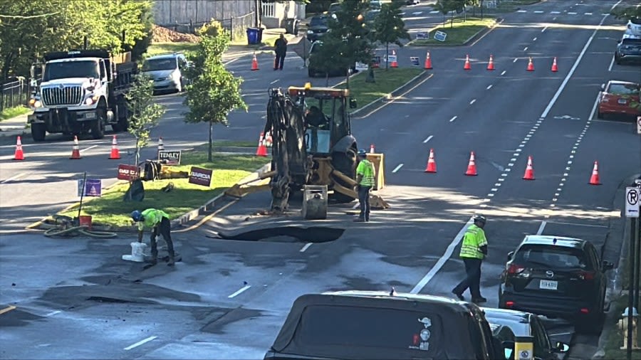 Emergency water main break causes delays for Arlington commuters