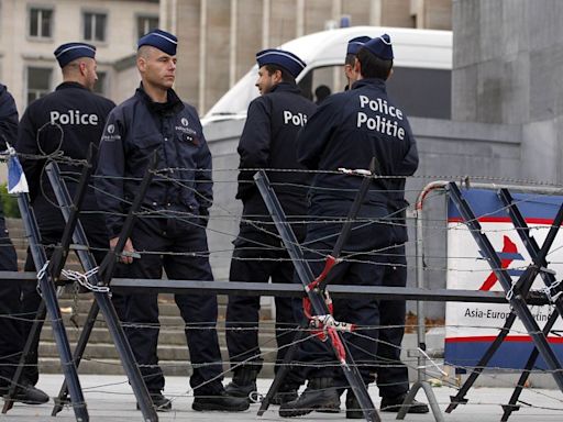 Police search 14 houses in Brussels as part of terrorism investigation