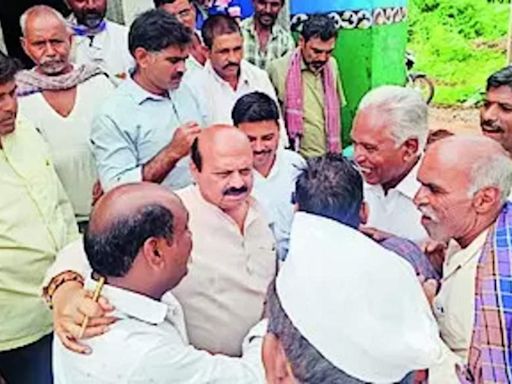 MP Bommai embarks on thank-you tour in Haveri | Hubballi News - Times of India