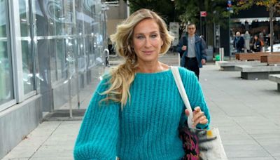 Sex And The City's Carrie Bradshaw Is Telling Us To Match Our Jumpers And Tights This Autumn