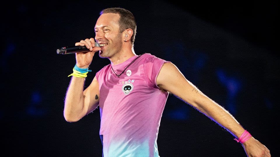 Chris Martin gave a Coldplay fan a lift to a music festival they were playing