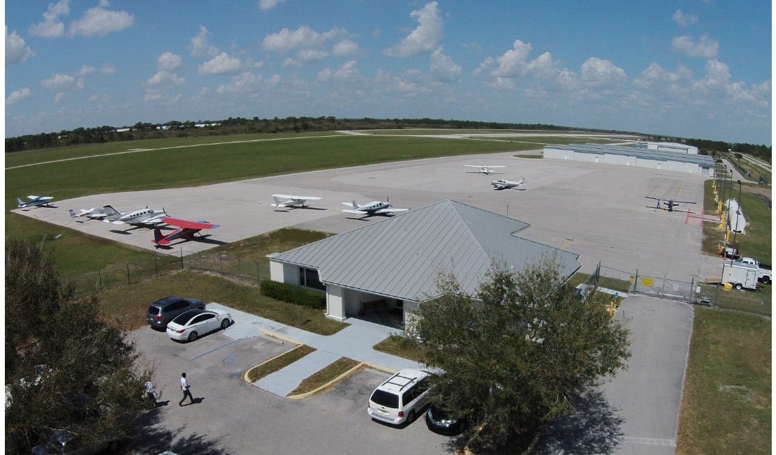 Naples Airport Authority to talk with Collier County about managing county airports